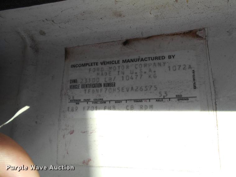 image for item DA2107 1984 Ford F700 brush fire truck