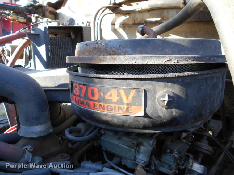 image for item DA2107 1984 Ford F700 brush fire truck