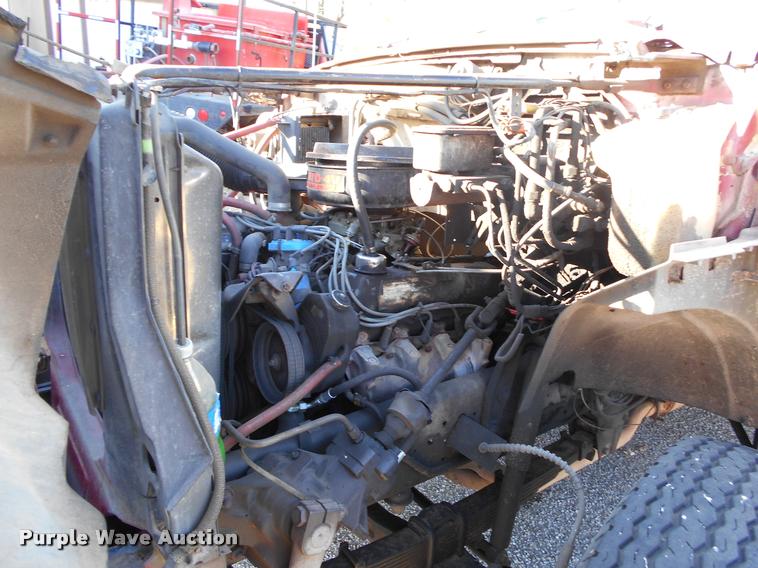 image for item DA2107 1984 Ford F700 brush fire truck