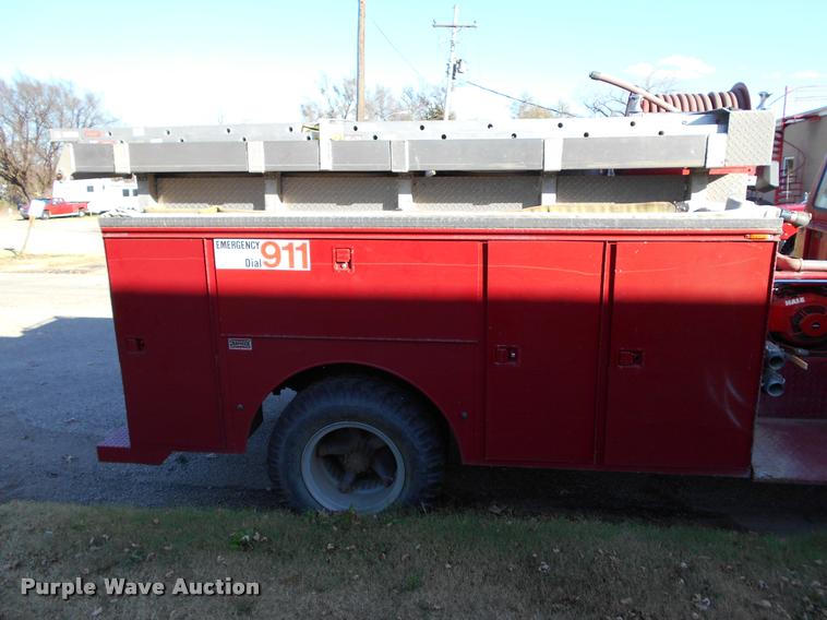 image for item DA2107 1984 Ford F700 brush fire truck