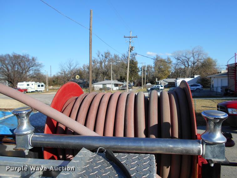 image for item DA2107 1984 Ford F700 brush fire truck