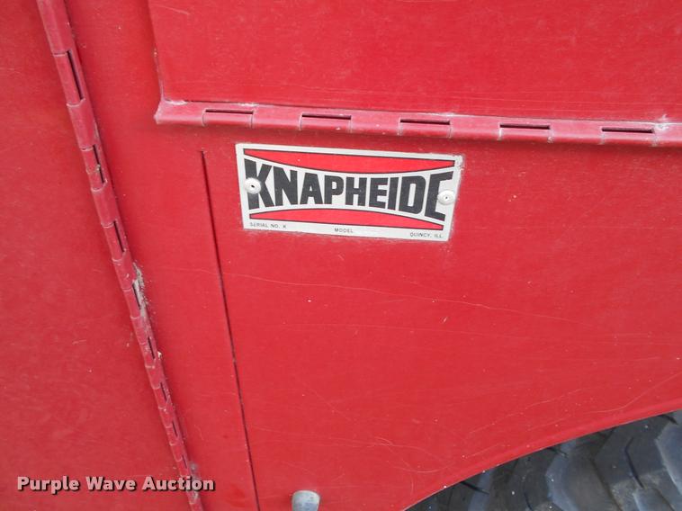 image for item DA2107 1984 Ford F700 brush fire truck