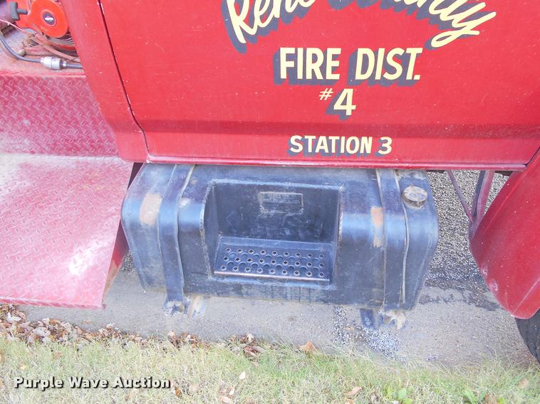 image for item DA2107 1984 Ford F700 brush fire truck