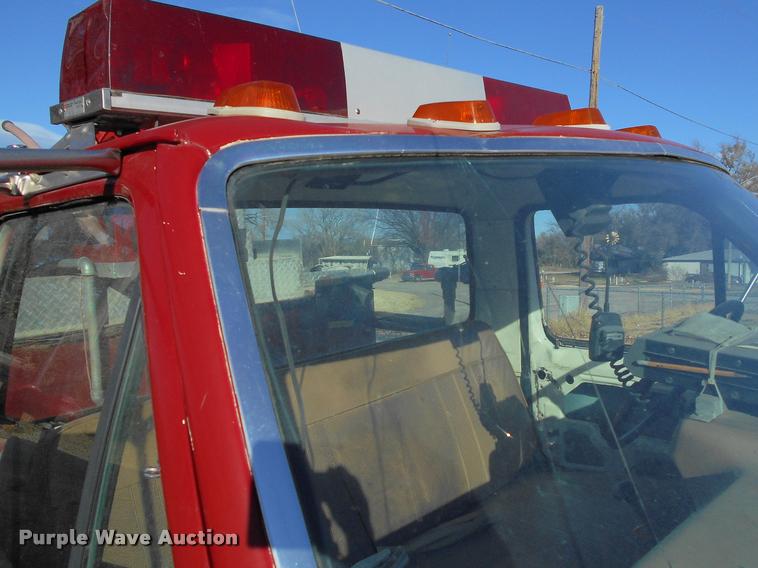 image for item DA2107 1984 Ford F700 brush fire truck