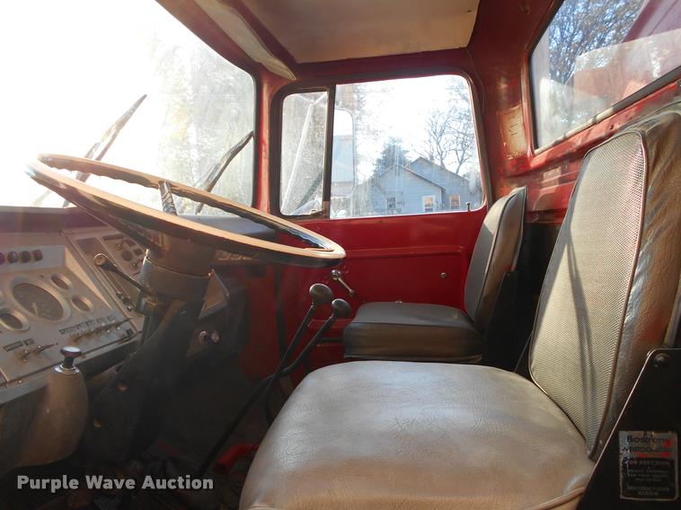 image for item DA2108 1973 Ford 900 tank truck