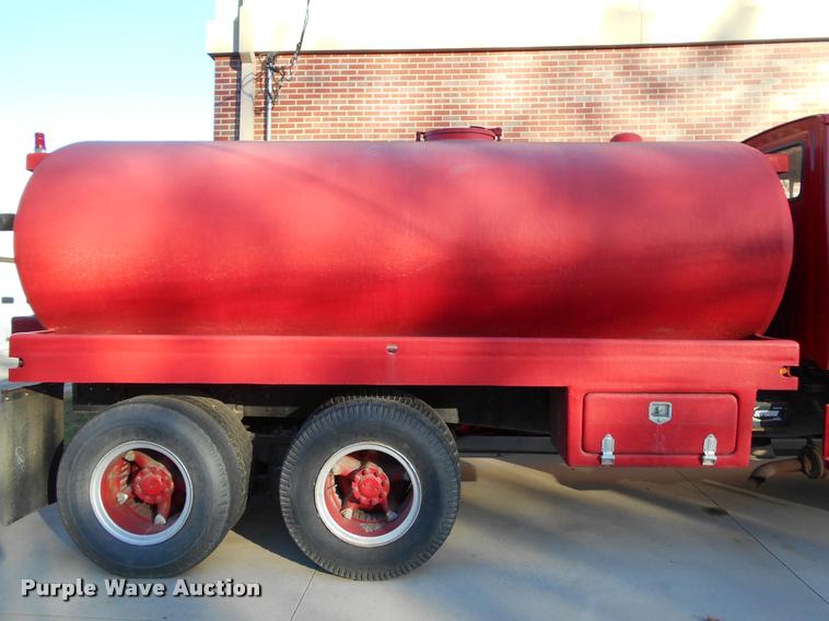 image for item DA2108 1973 Ford 900 tank truck