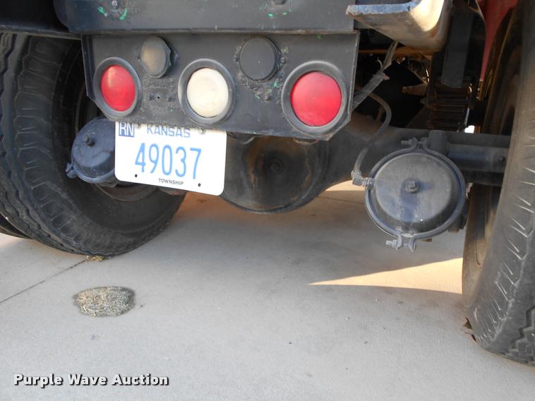 image for item DA2108 1973 Ford 900 tank truck