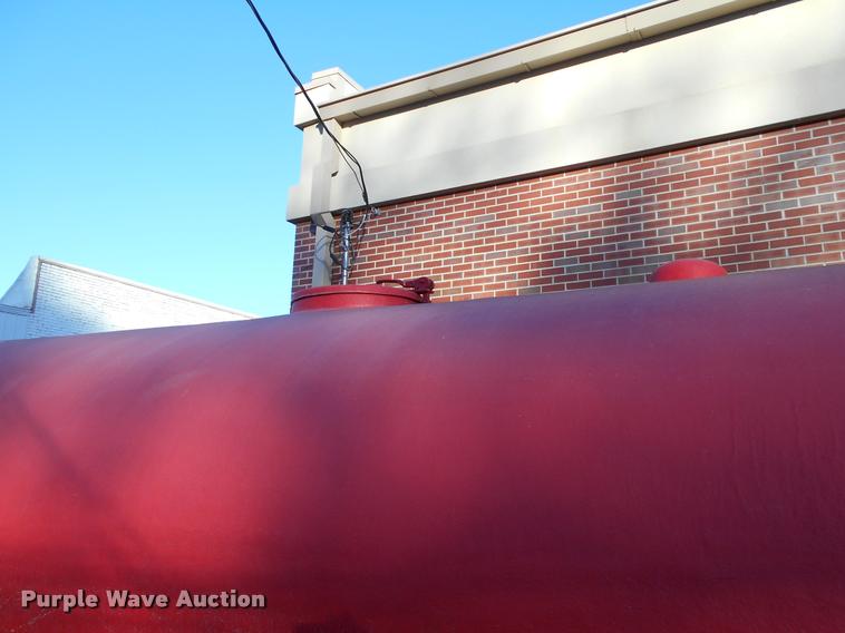 image for item DA2108 1973 Ford 900 tank truck