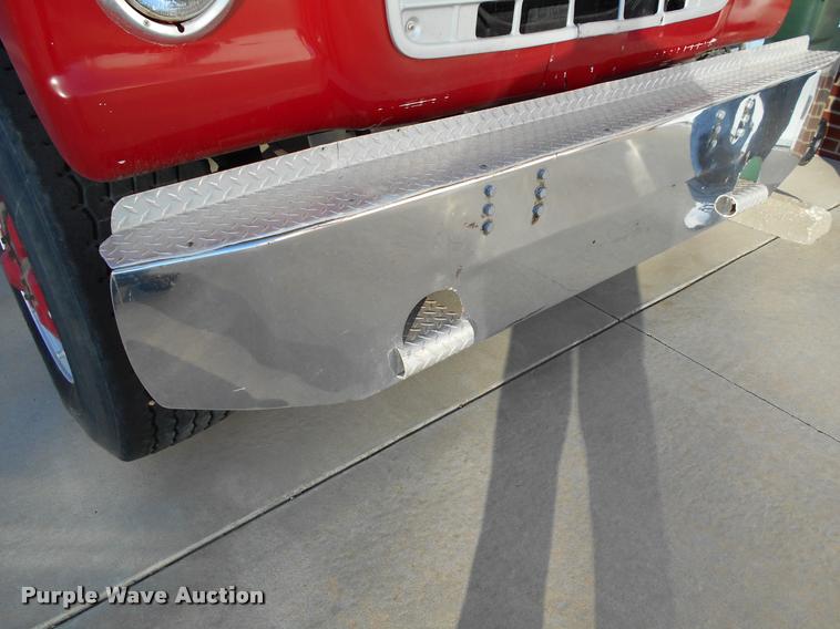 image for item DA2108 1973 Ford 900 tank truck