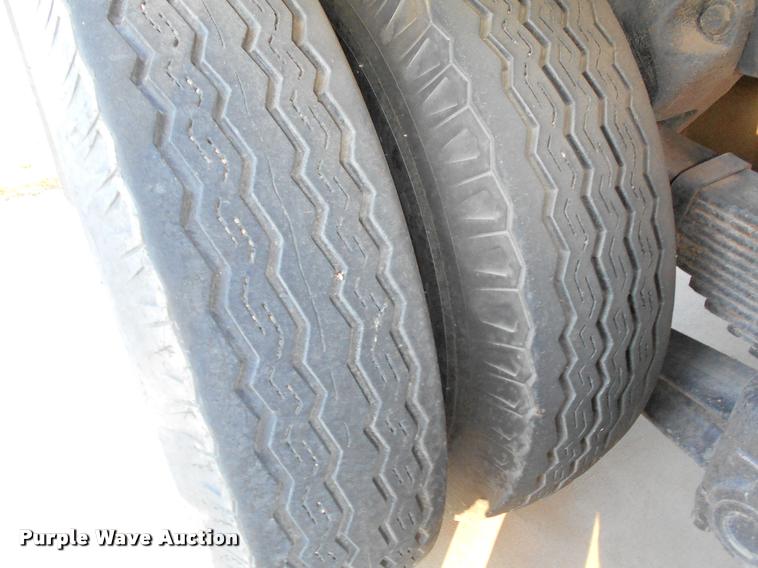 image for item DA2108 1973 Ford 900 tank truck