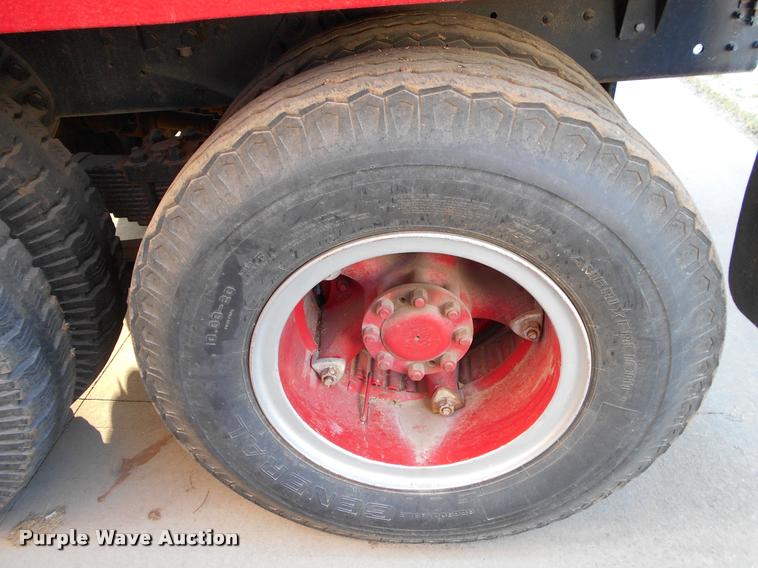 image for item DA2108 1973 Ford 900 tank truck