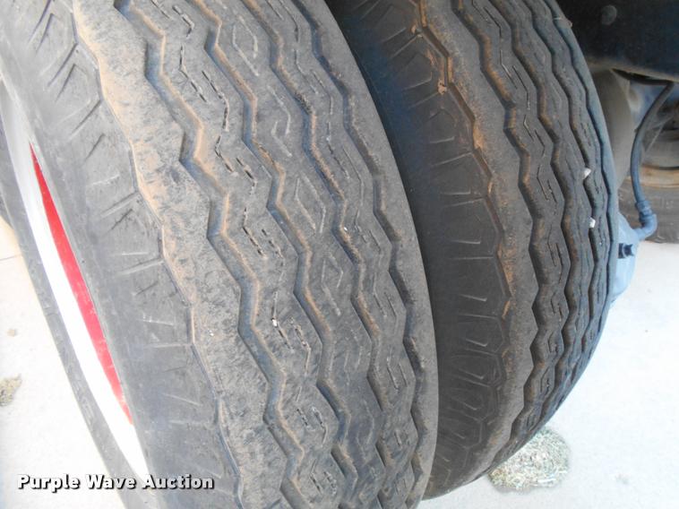 image for item DA2108 1973 Ford 900 tank truck