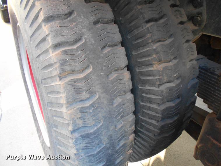 image for item DA2108 1973 Ford 900 tank truck