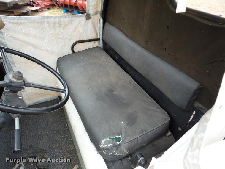 image for item DA2981 1989 Cushman utility vehicle