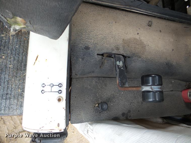 image for item DA2981 1989 Cushman utility vehicle