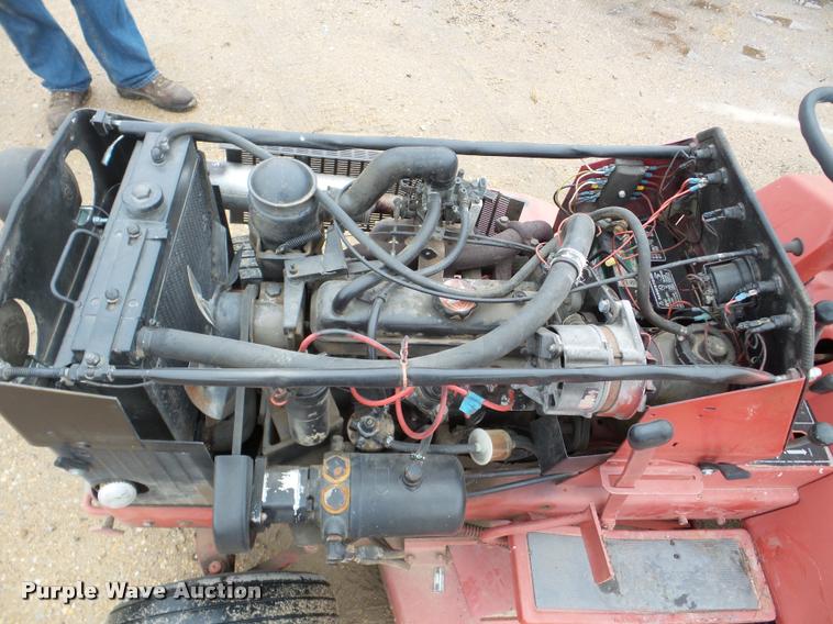 image for item DA2983 Wheel Horse D-250 lawn mower