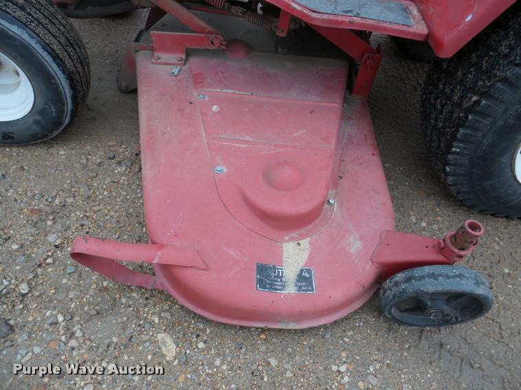 image for item DA2983 Wheel Horse D-250 lawn mower