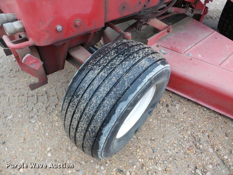 image for item DA2983 Wheel Horse D-250 lawn mower