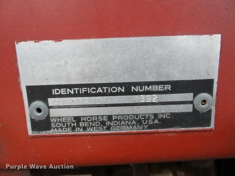 image for item DA2983 Wheel Horse D-250 lawn mower