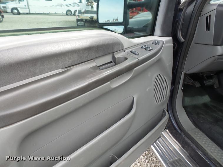 image for item DA3800 2003 Ford F450 Super Duty tow truck