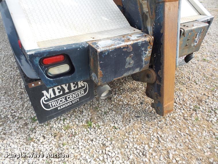 image for item DA3800 2003 Ford F450 Super Duty tow truck