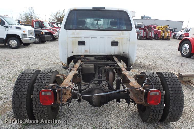 image for item DA3801 2003 Ford F450 Super Duty SuperCab truck cab and chassis