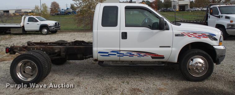 image for item DA3801 2003 Ford F450 Super Duty SuperCab truck cab and chassis