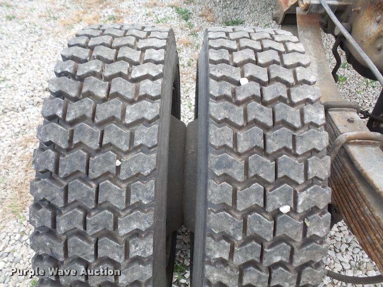 image for item DA3801 2003 Ford F450 Super Duty SuperCab truck cab and chassis