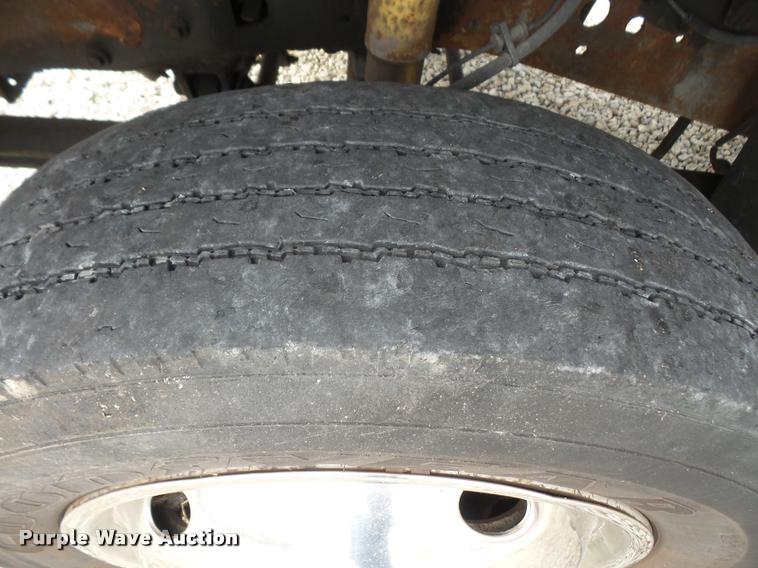 image for item DA3801 2003 Ford F450 Super Duty SuperCab truck cab and chassis