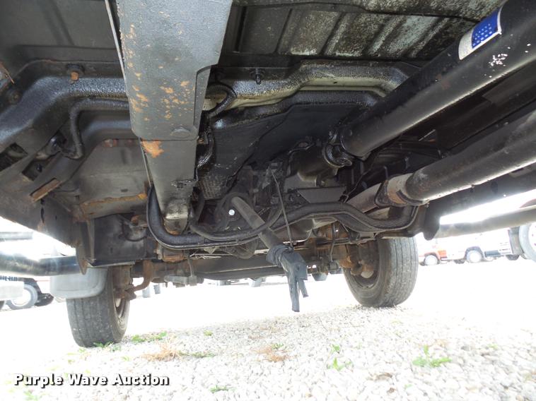 image for item DA3801 2003 Ford F450 Super Duty SuperCab truck cab and chassis