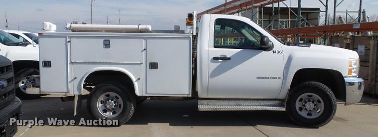 image for item DA3815 2008 Chevrolet Silverado 3500HD utility truck