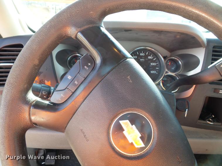 image for item DA3815 2008 Chevrolet Silverado 3500HD utility truck