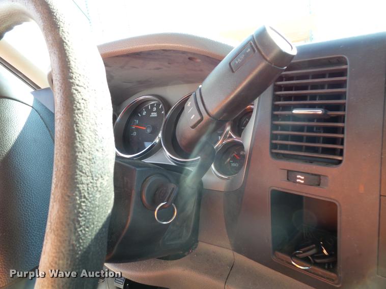 image for item DA3815 2008 Chevrolet Silverado 3500HD utility truck