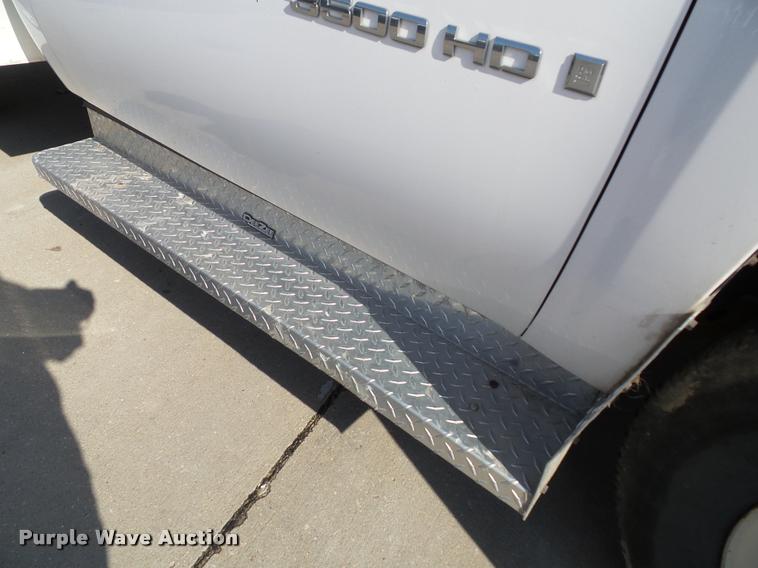 image for item DA3815 2008 Chevrolet Silverado 3500HD utility truck