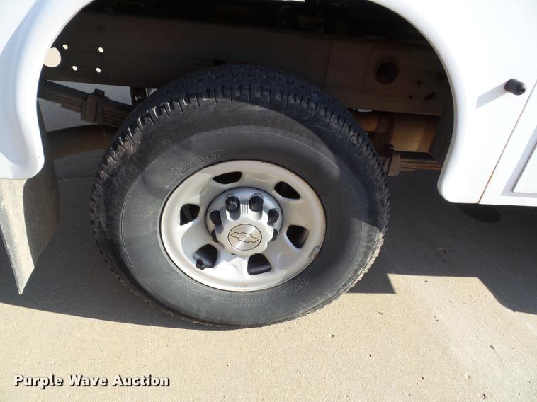 image for item DA3815 2008 Chevrolet Silverado 3500HD utility truck