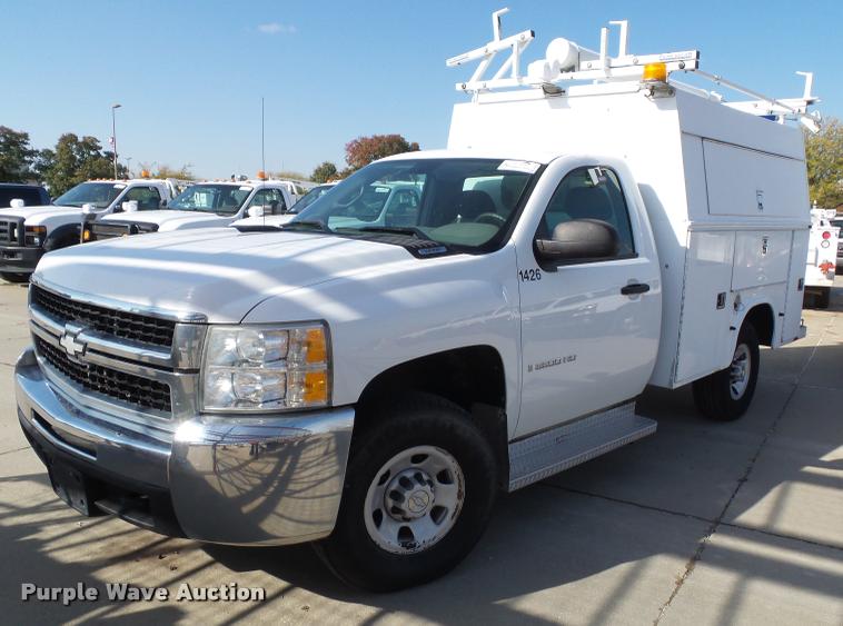 image for item DA3820 2008 Chevrolet Silverado 3500HD utility truck