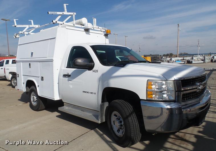 image for item DA3820 2008 Chevrolet Silverado 3500HD utility truck