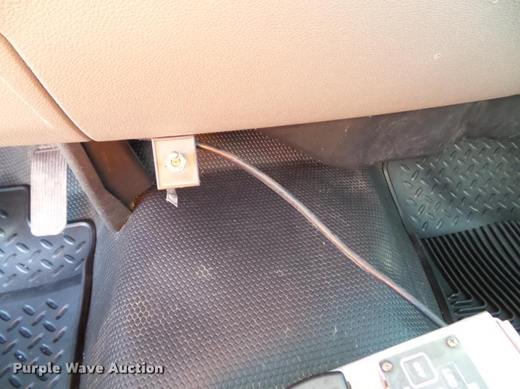 image for item DA3820 2008 Chevrolet Silverado 3500HD utility truck