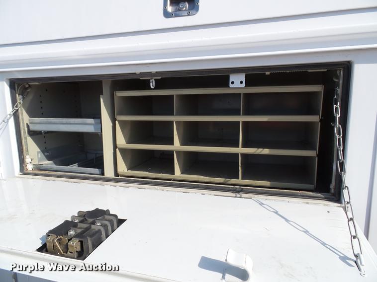 image for item DA3820 2008 Chevrolet Silverado 3500HD utility truck