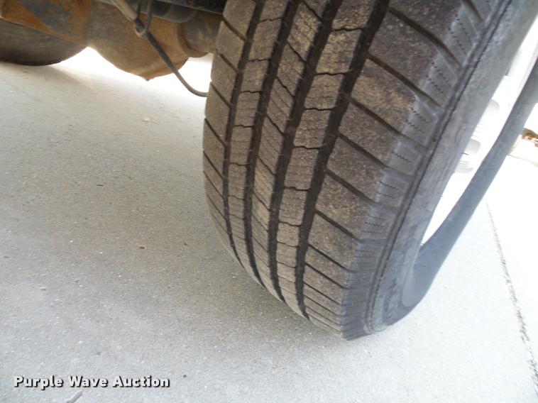 image for item DA3820 2008 Chevrolet Silverado 3500HD utility truck