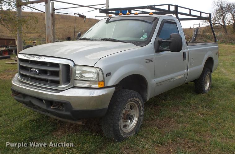 image for item DA3845 2002 Ford F350 Super Duty pickup truck
