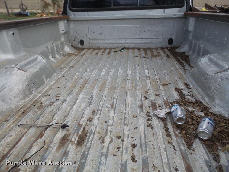 image for item DA3845 2002 Ford F350 Super Duty pickup truck
