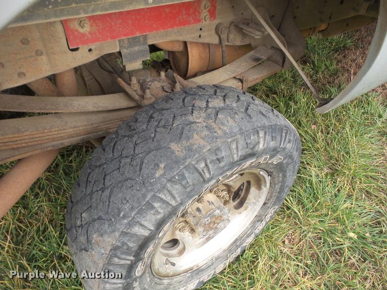 image for item DA3845 2002 Ford F350 Super Duty pickup truck