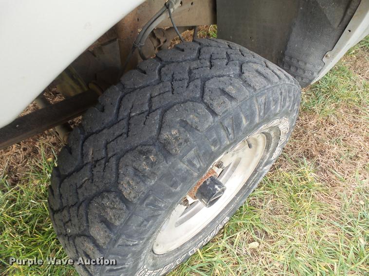 image for item DA3845 2002 Ford F350 Super Duty pickup truck