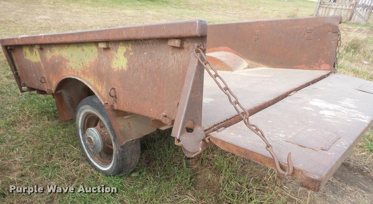image for item DA3846 Utility trailer