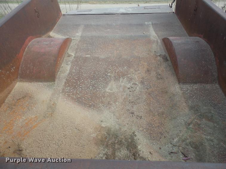 image for item DA3846 Utility trailer