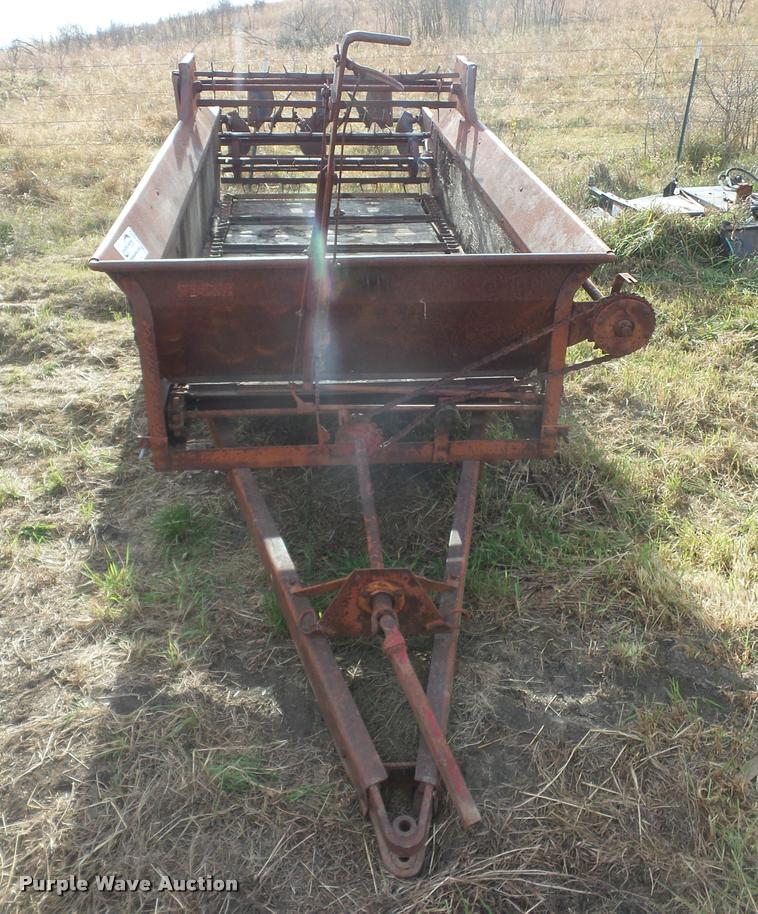 image for item DA3854 Manure spreader
