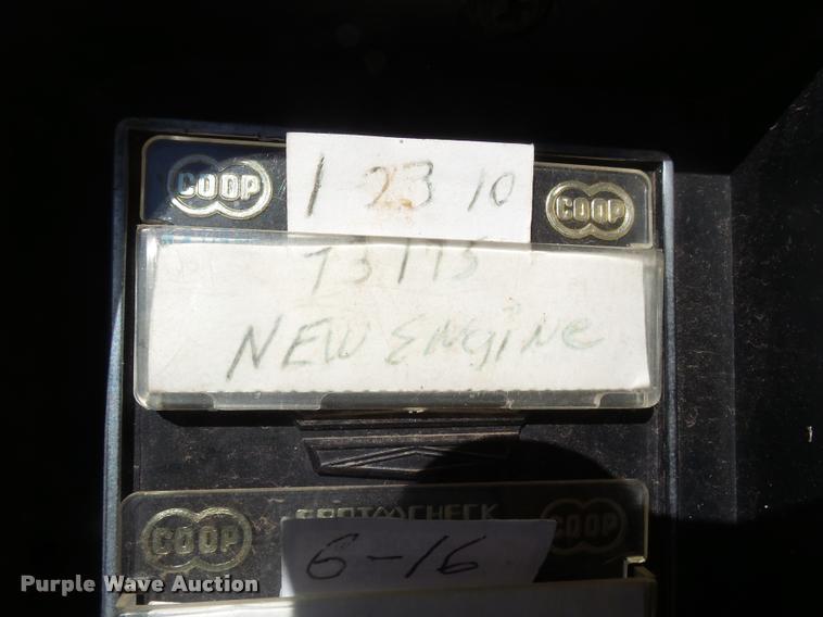 image for item DA4747 1974 Ford F250 flatbed pickup truck