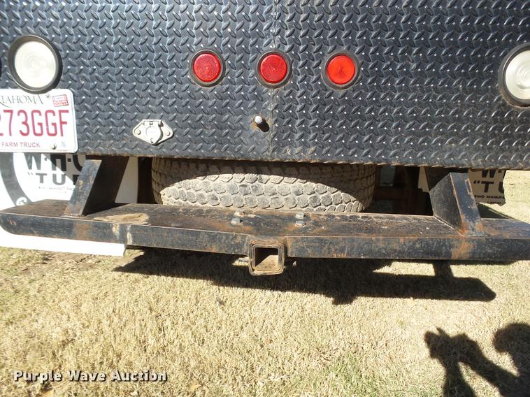 image for item DA4747 1974 Ford F250 flatbed pickup truck