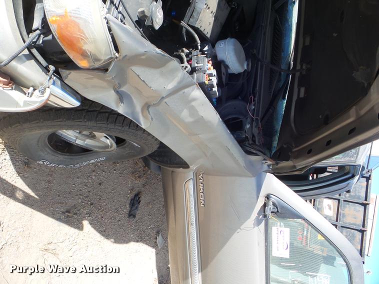 image for item DB3583 2003 GMC Yukon SUV